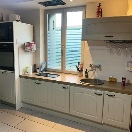 Maison Confortable A Avec Parking Holiday home Arques-la-Bataille