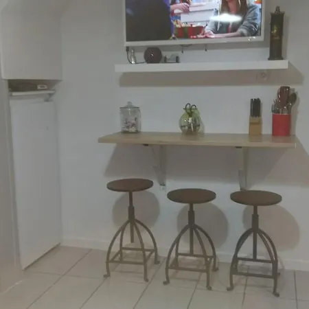 Maison Confortable A Avec Parking Tatil Evi