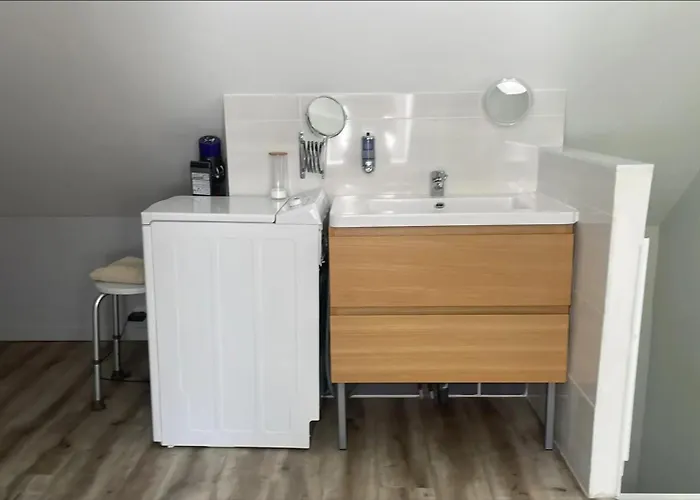 Holiday home Maison Confortable A Avec Parking Arques-la-Bataille